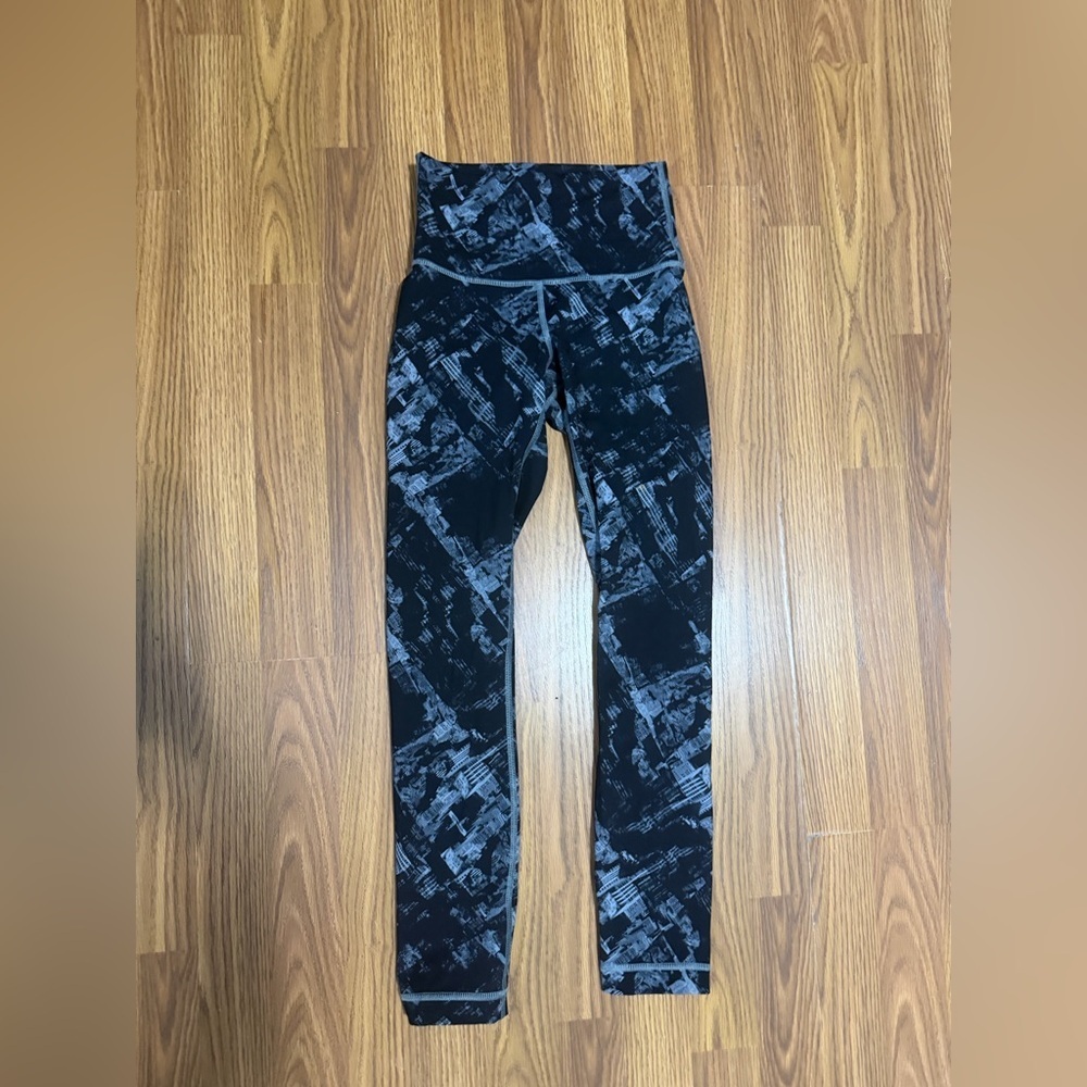 Lululemon Wunder Train High Rise Crop Leggings Abstract Print Size 2.